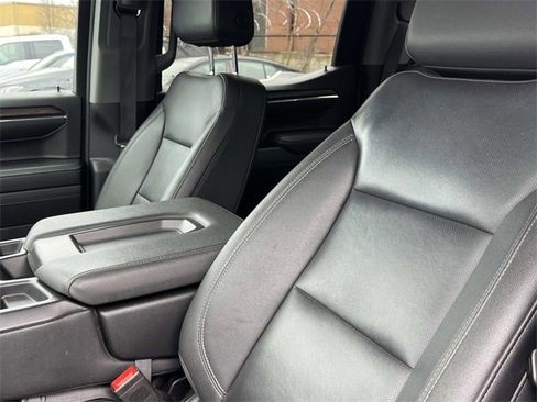 Used 2024 GMC Sierra 1500 SLT image 29