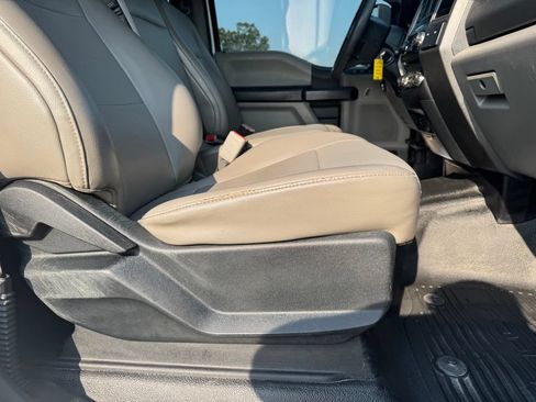 Used 2017 Ford F250 XL w/ Power Equipment Group AWD/4WD image 17