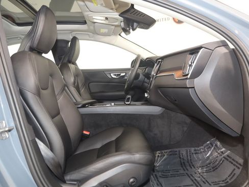 Used 2023 Volvo S60 B5 Plus AWD/4WD image 14