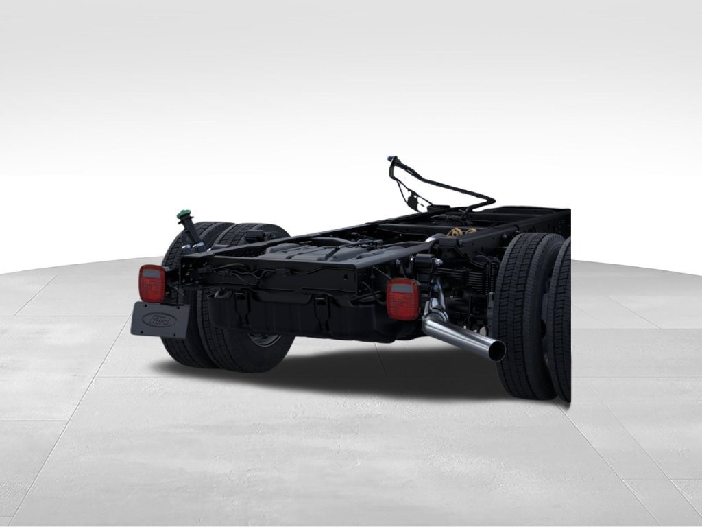 New 2025 Ford F550 2WD SuperCab Super Duty image 21