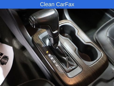 Used 2018 GMC Canyon Denali image 9