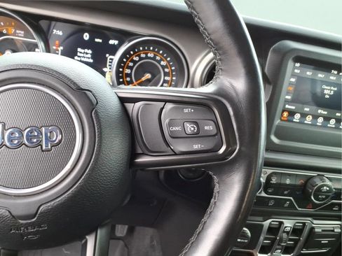 Used 2021 Jeep Gladiator Sport AWD/4WD image 24
