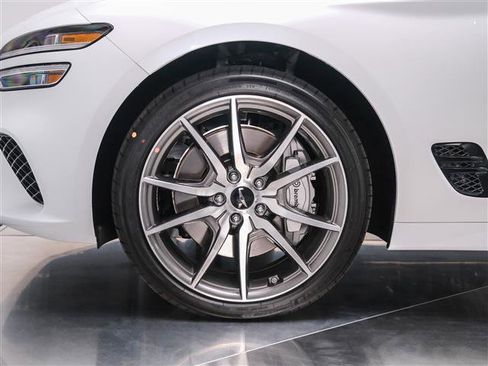 New 2026 Genesis G70 2.5T image 12