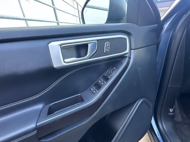Used 2020 Ford Explorer XLT w/ Equipment Group 202A RWD image 17