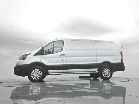 Certified 2025 Ford Transit 250 Low Roof w/ Exterior Upgrade Package RWD image 52