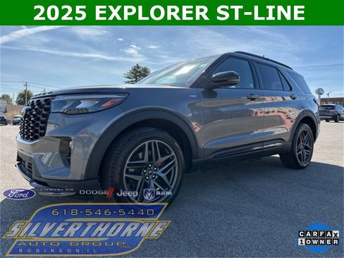 Used 2025 Ford Explorer ST-Line w/ ST-Line Street Pack image 1