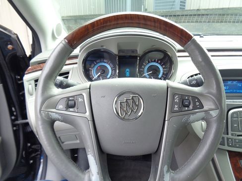 Used 2010 Buick LaCrosse CXL w/ Luxury Package AWD/4WD image 16