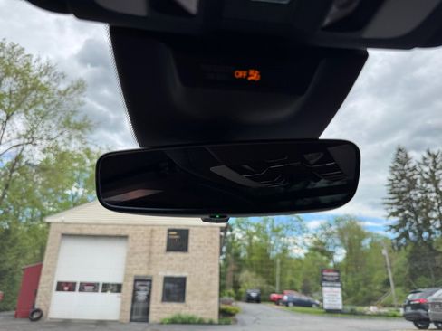 Used 2024 Porsche Macan GTS image 42