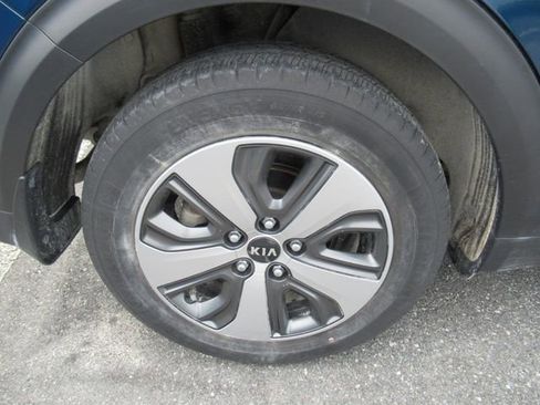 Used 2019 Kia Niro LX FWD image 5