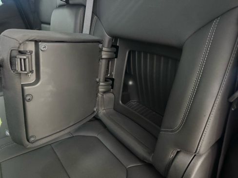 Used 2019 GMC Sierra 1500 SLT image 13