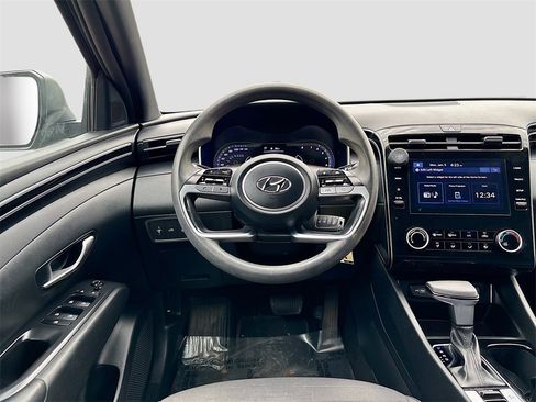 Used 2023 Hyundai Santa Cruz SE image 20