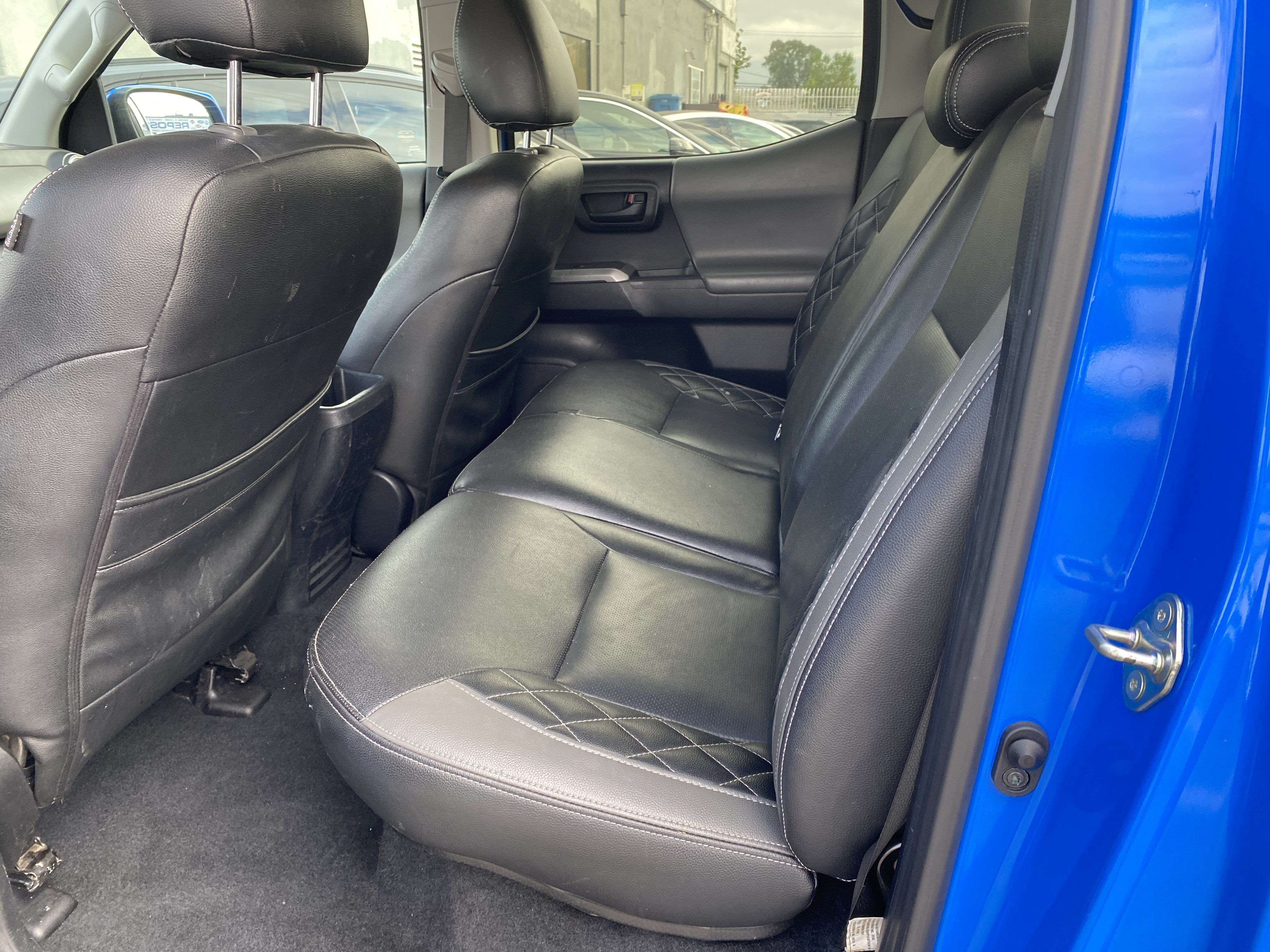 Used 2020 Toyota Tacoma SR5 RWD image 16