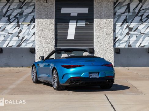 Used 2025 Mercedes-Benz SL 55 AMG 4MATIC image 12