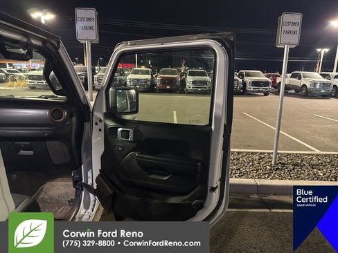 Used 2021 Jeep Gladiator Mojave w/ Trailer Tow Package image 14