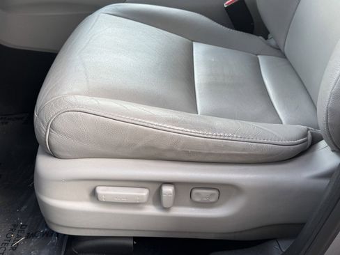 Used 2022 Honda Pilot Touring image 19