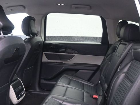 Used 2024 Lincoln Nautilus Reserve image 5