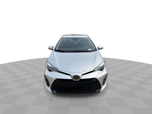 Used 2017 Toyota Corolla SE w/ SE Premium Package FWD image 4