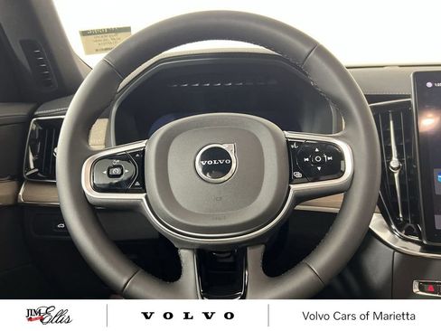 Used 2025 Volvo XC90 B6 Core w/ Climate Package image 12