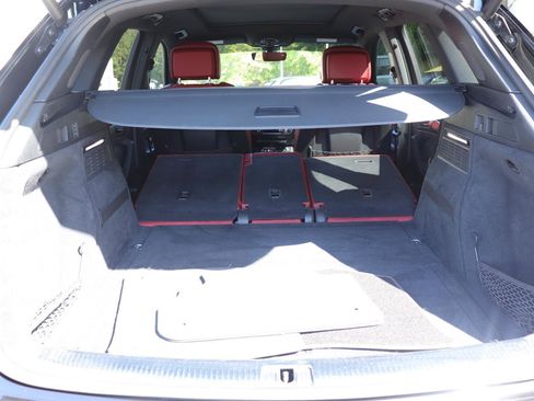 Used 2018 Audi SQ5 Prestige image 16