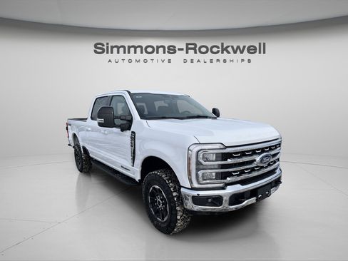 Used 2026 Ford F250 Lariat w/ Tremor Off-Road Package image 3