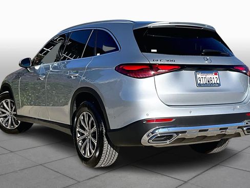 Used 2025 Mercedes-Benz GLC 300 image 11