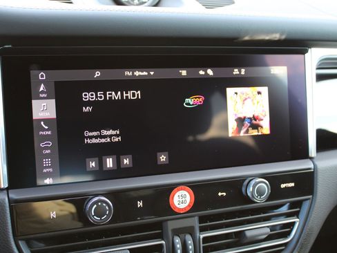 New 2026 Porsche Macan S image 19