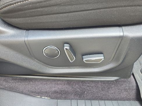 Used 2017 Ford F150 XLT w/ Equipment Group 302A Luxury image 32