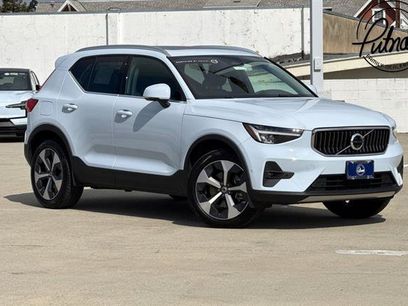 Certified 2025 Volvo XC40 B5 Plus