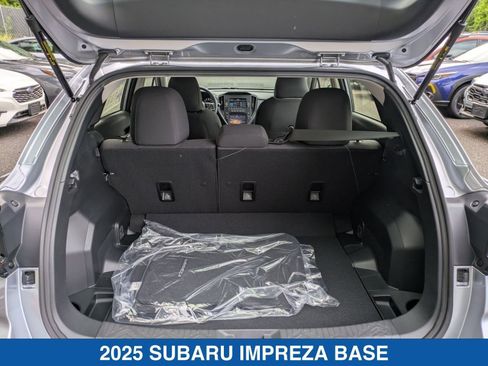 Certified 2025 Subaru Impreza 2.0i image 17