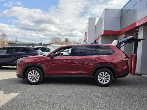 New 2026 Toyota Grand Highlander XLE image 7