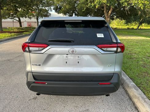 Certified 2025 Toyota RAV4 LE FWD image 5