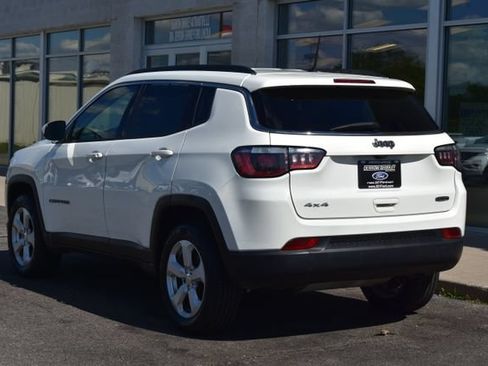 Used 2018 Jeep Compass Latitude w/ Cold Weather Group AWD/4WD image 8