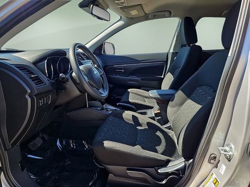 Used 2025 Mitsubishi Outlander Sport LE AWD/4WD image 20
