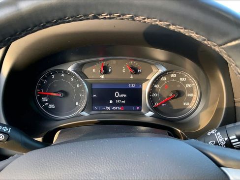 Used 2023 GMC Terrain SLT AWD/4WD image 25