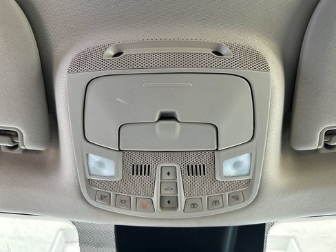 Used 2020 Ford Expedition XLT w/ Equipment Group 202A RWD image 19