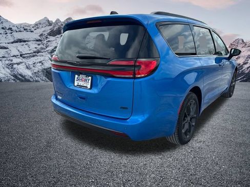 New 2026 Chrysler Pacifica Select w/ S Appearance Package AWD/4WD image 5