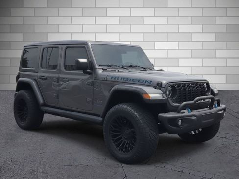 Used 2025 Jeep Wrangler Unlimited Rubicon 4xe w/ Steel Bumper Group AWD/4WD image 7