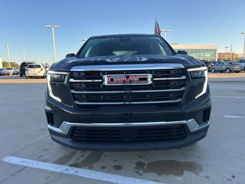 Used 2025 GMC Acadia Elevation image 3