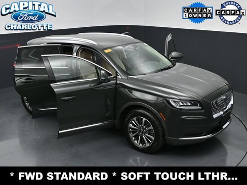 Used 2023 Lincoln Nautilus FWD image 35