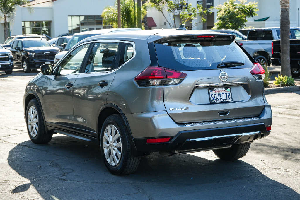 Used 2018 Nissan Rogue S FWD image 4