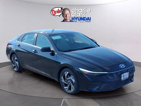 New 2026 Hyundai Elantra Limited image 7