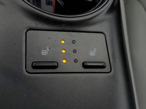 Used 2024 Toyota Camry SE image 29