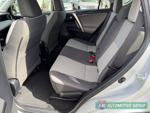 Used 2014 Toyota RAV4 XLE AWD/4WD image 28