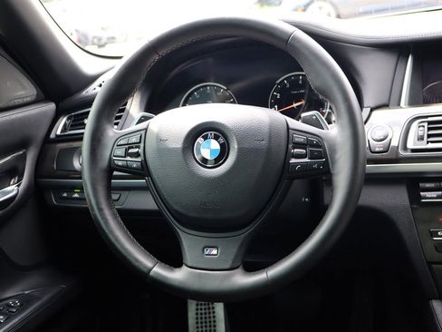 Used 2015 BMW 750Li xDrive AWD/4WD image 13