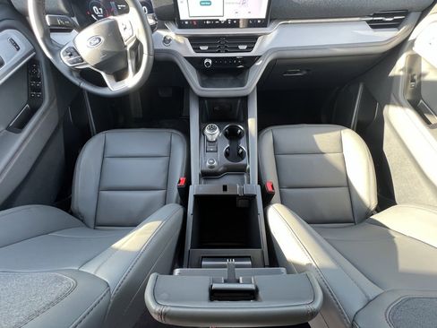 New 2026 Ford Explorer Active w/ Active Comfort Package image 19