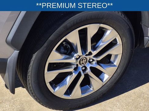 Used 2021 Toyota RAV4 Limited image 7