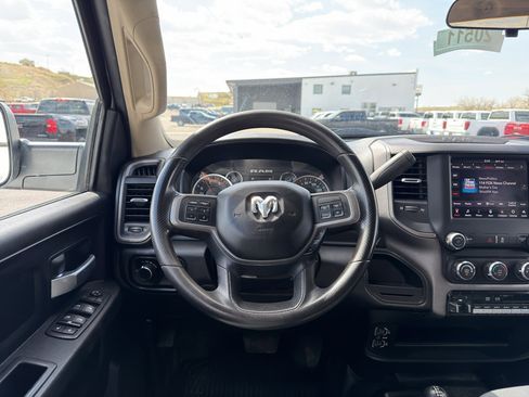 Used 2019 RAM 5500 Tradesman w/ Chrome Appearance Group AWD/4WD image 7