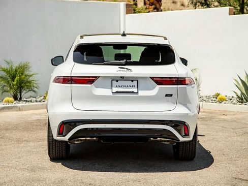 New 2026 Jaguar F-PACE R-Dynamic S image 8