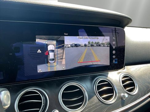 Used 2023 Mercedes-Benz E 450 4MATIC Sedan image 14
