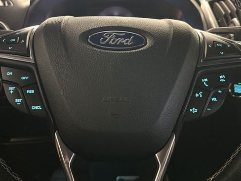 Used 2022 Ford Edge ST w/ Cargo Accessory Package AWD/4WD image 15